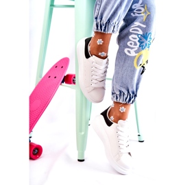 Sportskor för kvinnor, vita och svarta 2