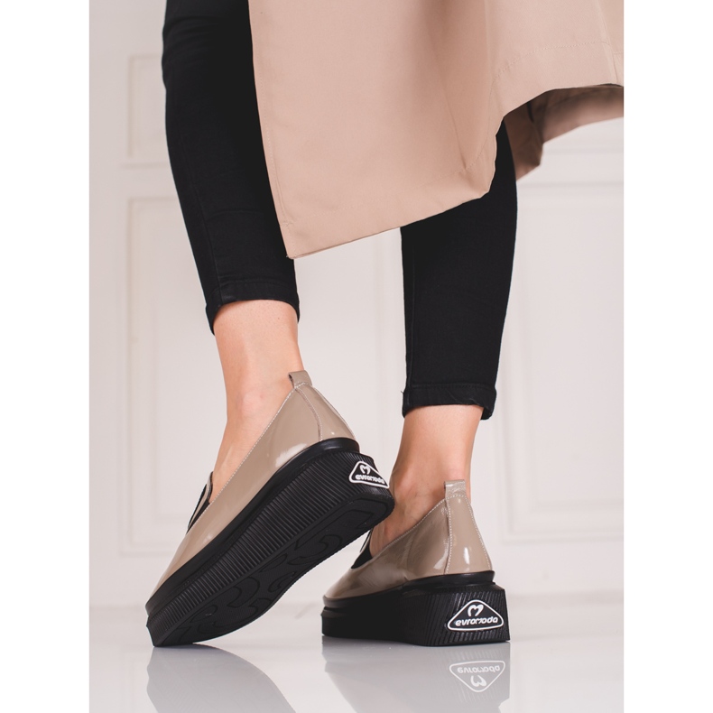 Shelovet-skor i läder beige 2