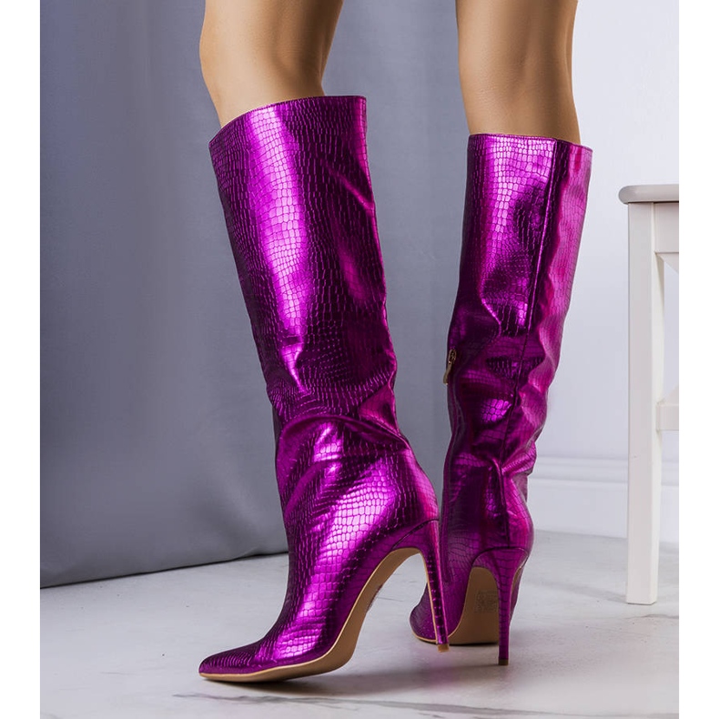BM Rosa metallicboots med Dinami stilettklack 1