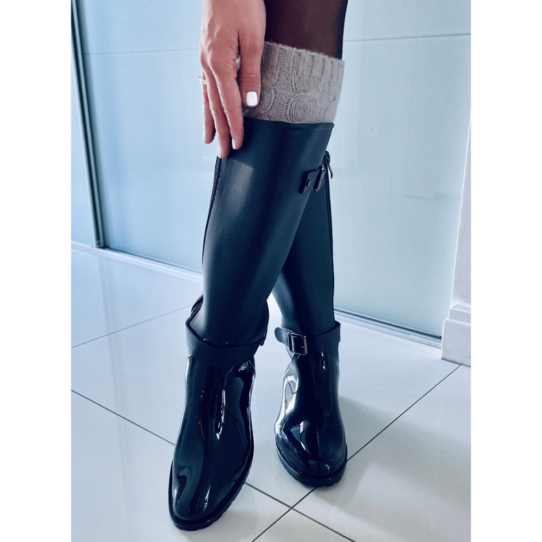 BM Delade svarta galoscher 1