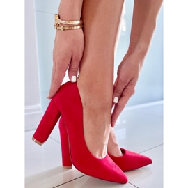 Pumpar på Scully Red-stolpen röd 2