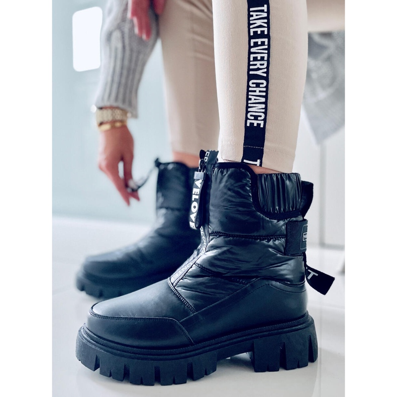 BM Isolerade snöstövlar från Joanie Black svart 2