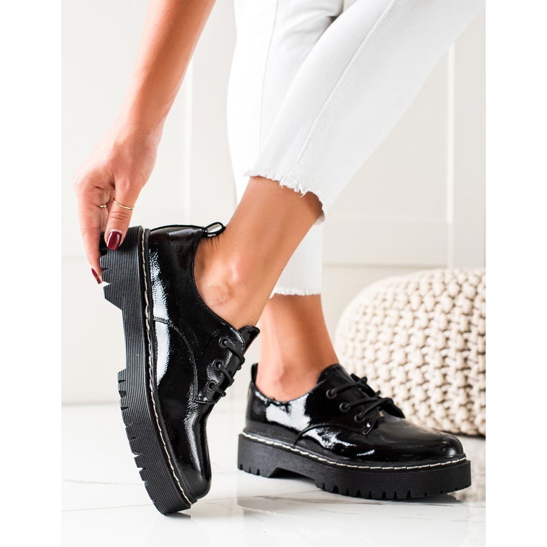 Svarta VINCEZA skor 2