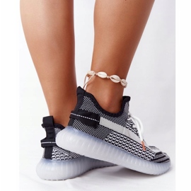 PA1 Sportskor på en Gel Sole Black Freestyler vit svart 3