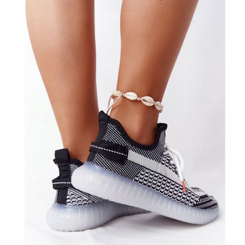 PA1 Sportskor på en Gel Sole Black Freestyler vit svart 3