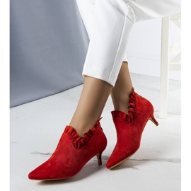 BM Röda pumps med en Gavri ovandel 1