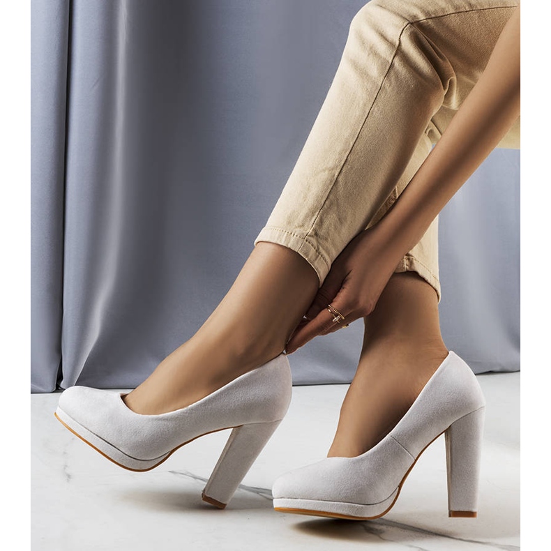 BM Gråa heel pumps från Fardi 1