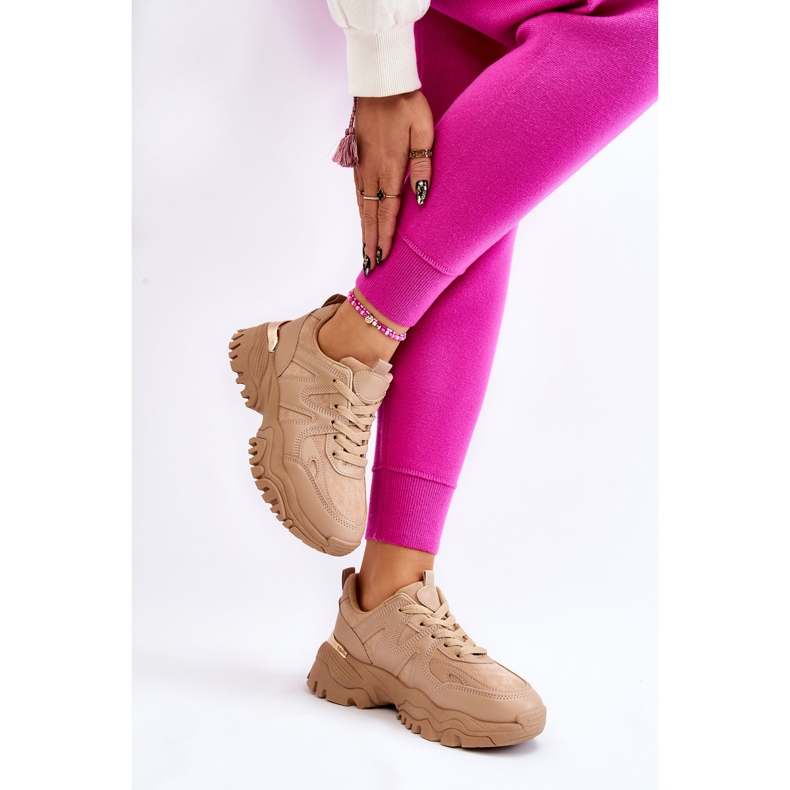 PG1 Klassiska sportskor på en mörkbeige Bowie-plattform 2