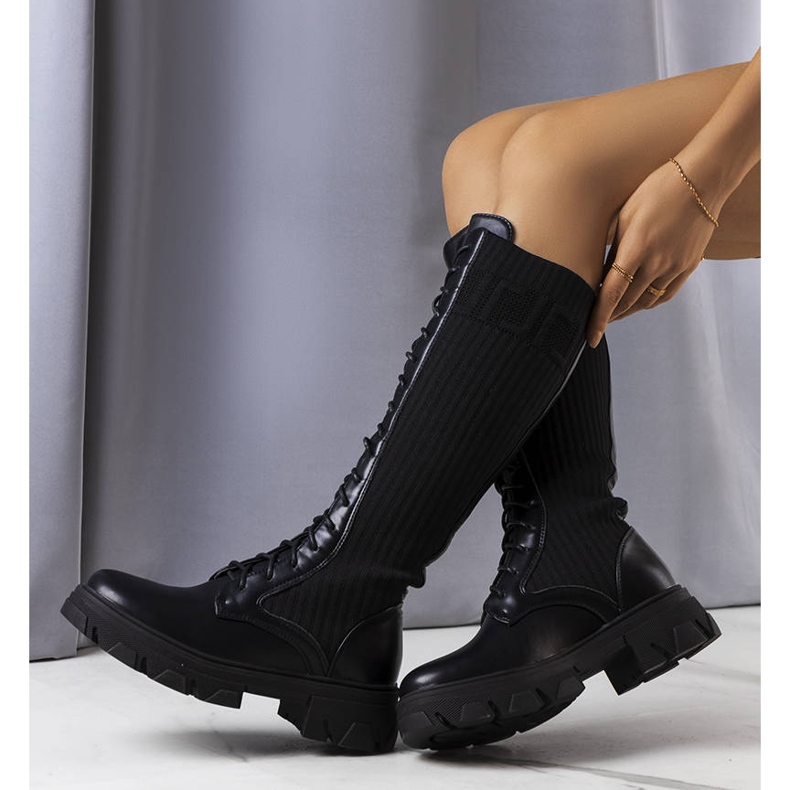 BM Svarta snörstövlar från Montis 1