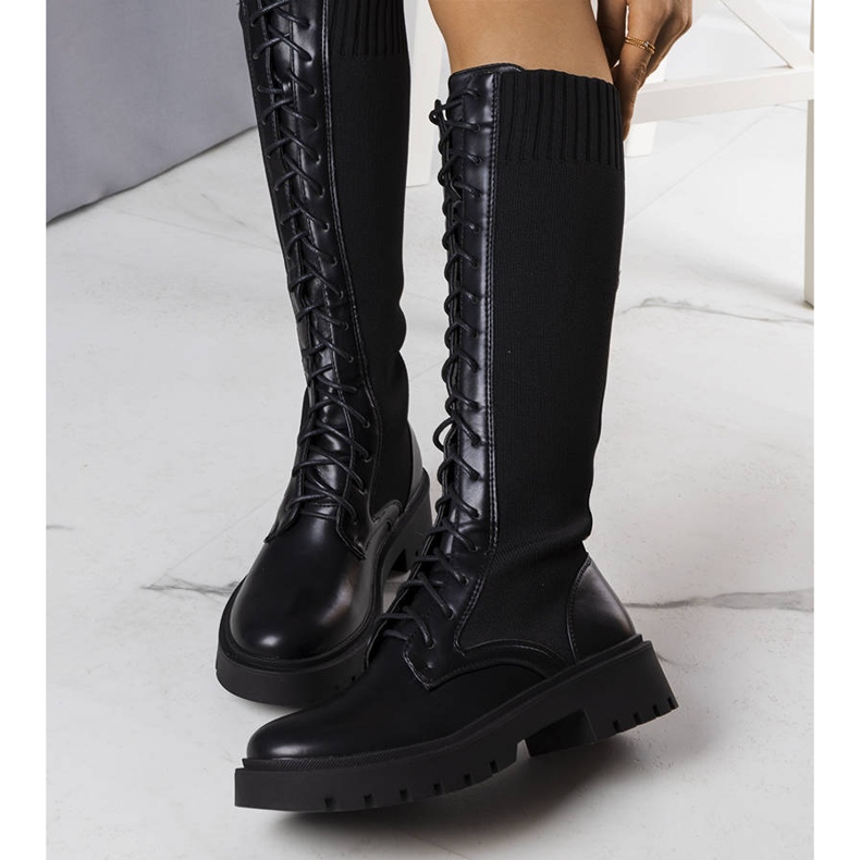 BM Svarta snörstövlar från Monren 2