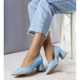 BM Blåklackade pumps från Migne 1