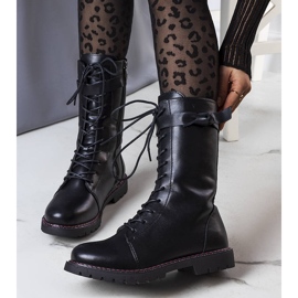 PA1 Svarta isolerade stövlar från Corbi 1