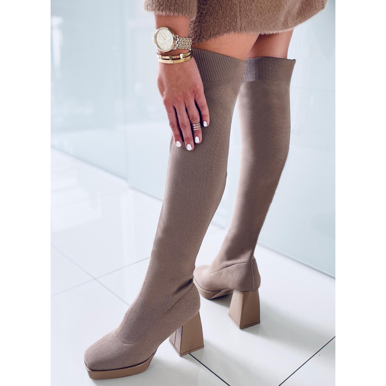 PA1 Högklackade stövlar från Hilary Khaki beige 2