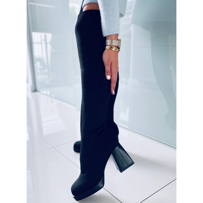 PA1 Högklackade stövlar från Hilary Black svart 2