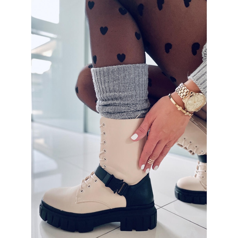 BM Platta snörstövlar Kieran Beige 1