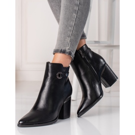 W. Potocki Kvinnors stövlar Potocki på en svart stolpe 1