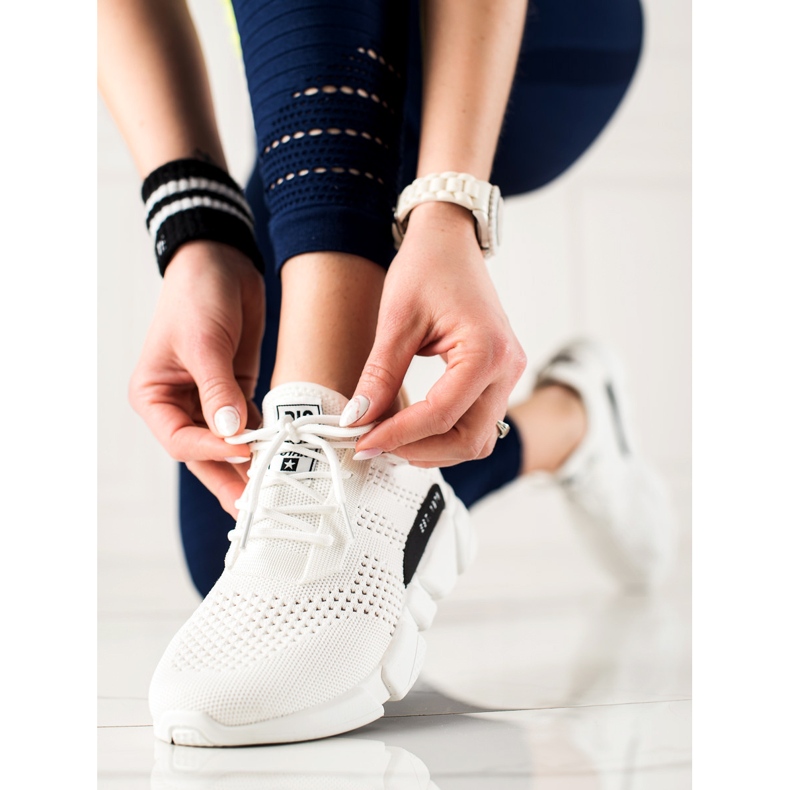 Genombrutna sneakers dam Big Star JJ274271 vit 2