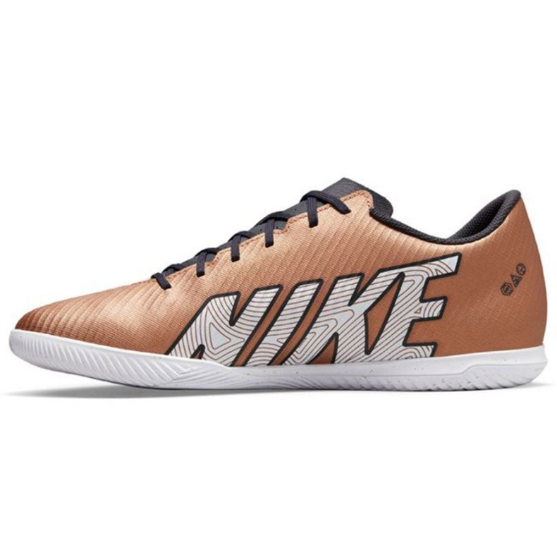 Nike Mercurial Vapor 15 Club Qatar Ic M DR5951 810 fotbollsskor gyllenbrun gyllene 1