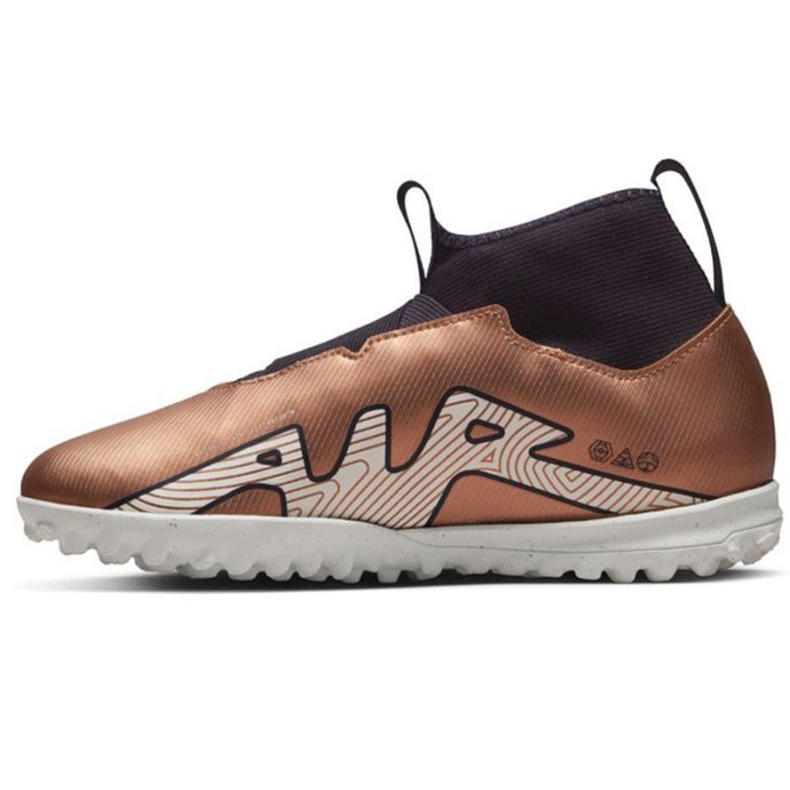 Nike Zoom Mercurial Superfly 9 Academy Qatar Tf Jr DR6053 810 fotbollsskor guld, brons gyllene 1