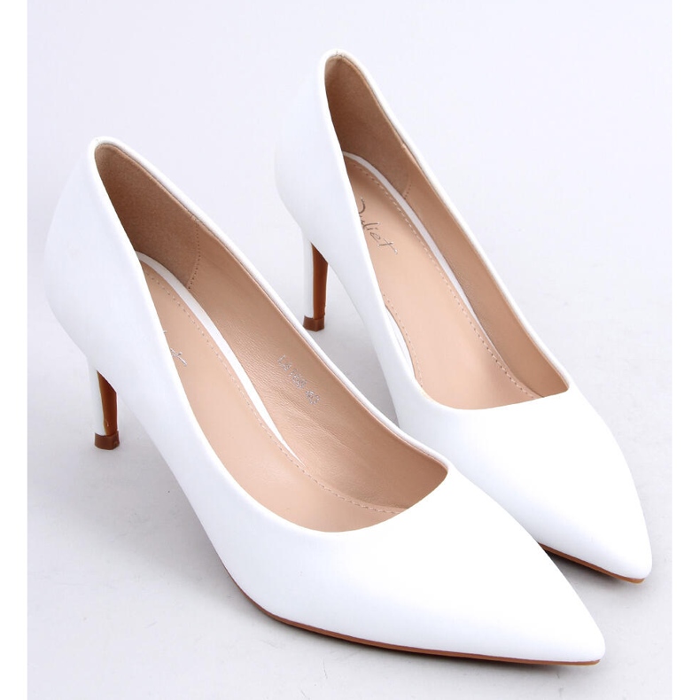 PA1 Shannon White klassiska klackar vit 1