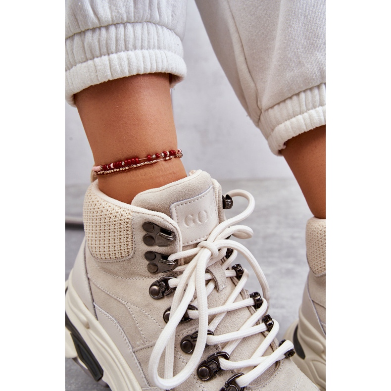 Höga sportskor för kvinnor GOE KK2N4097 Ljus beige 2