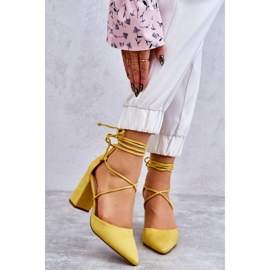 PA1 Classic Lace Up Mocka Pumps Yellow Lucira gul 1