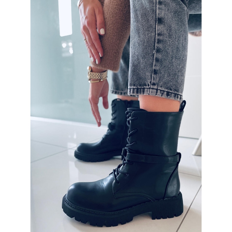 BM Snörstövlar Barkley Black svart 2