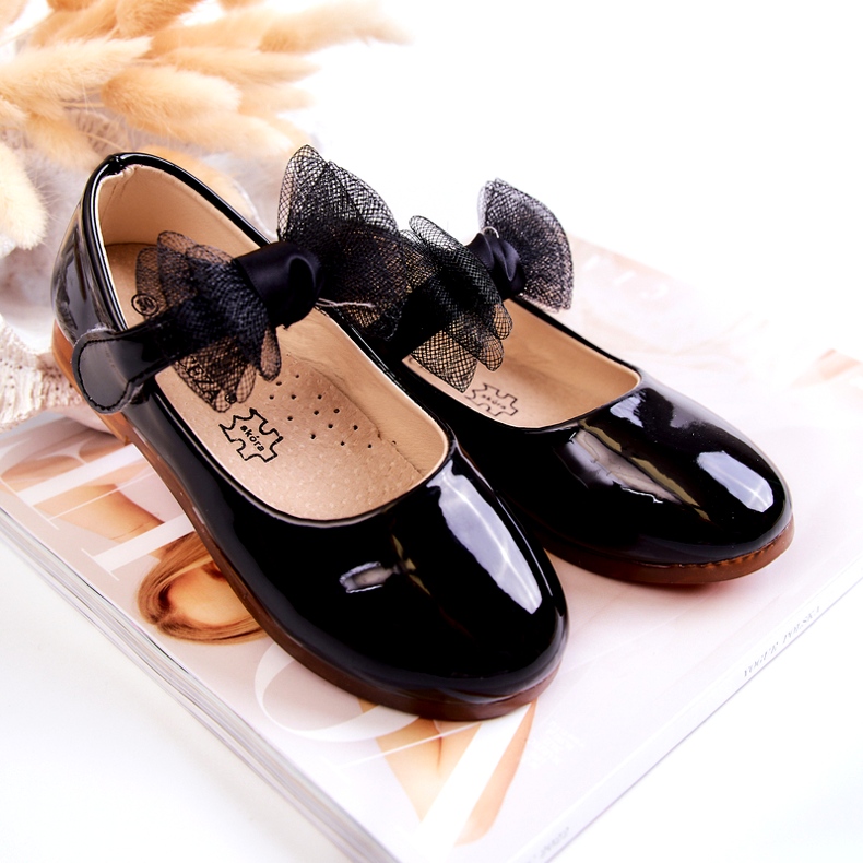 Vinceza Barnballerinaskor i lack med kardborreband och rosett, svarta 3