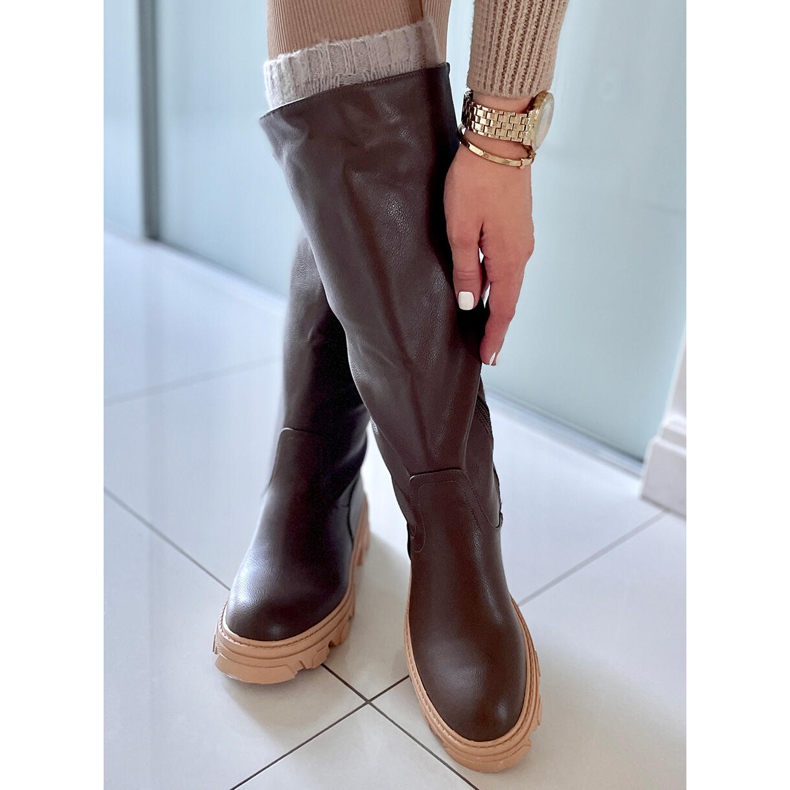 BM Hewes Army Green chunky boots grön 1