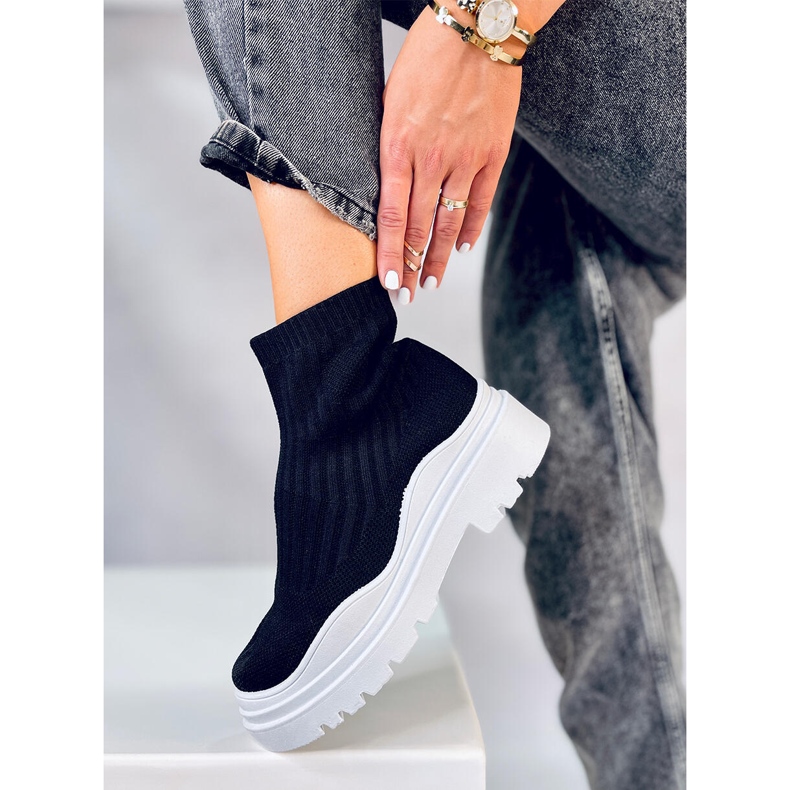 BM Stövlar med flexibel ovandel Manke SVART/VIT 1