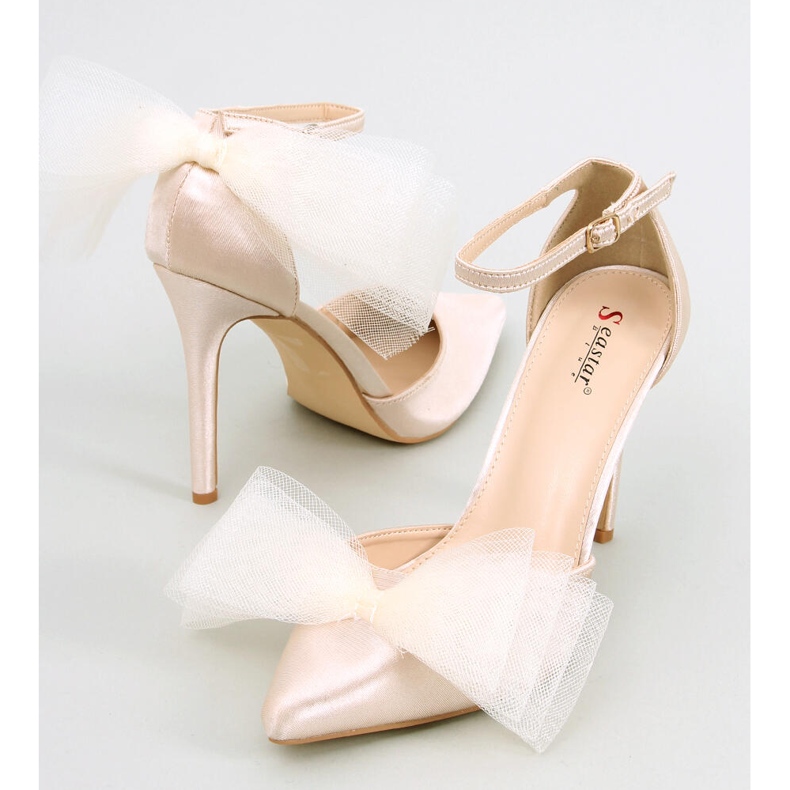 BM Sheena Beige Tulle rosettstiletter 1