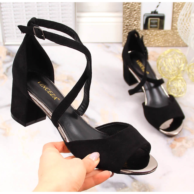 Vinceza 20193 sandaler i mockaklack för kvinnor svart 1