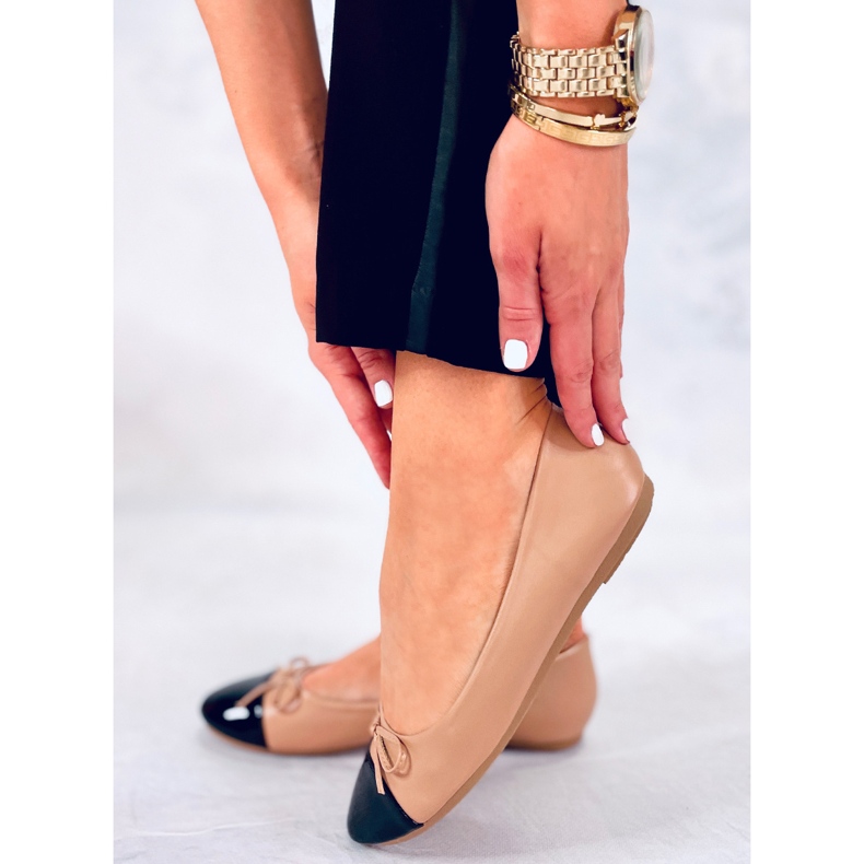 BM Gemma Naken Dam Chanel Ballet Flats beige 1