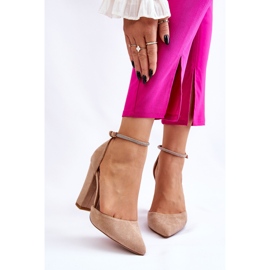 PM1 Eleganta mockaklackpumpar Beige Kaliya 1