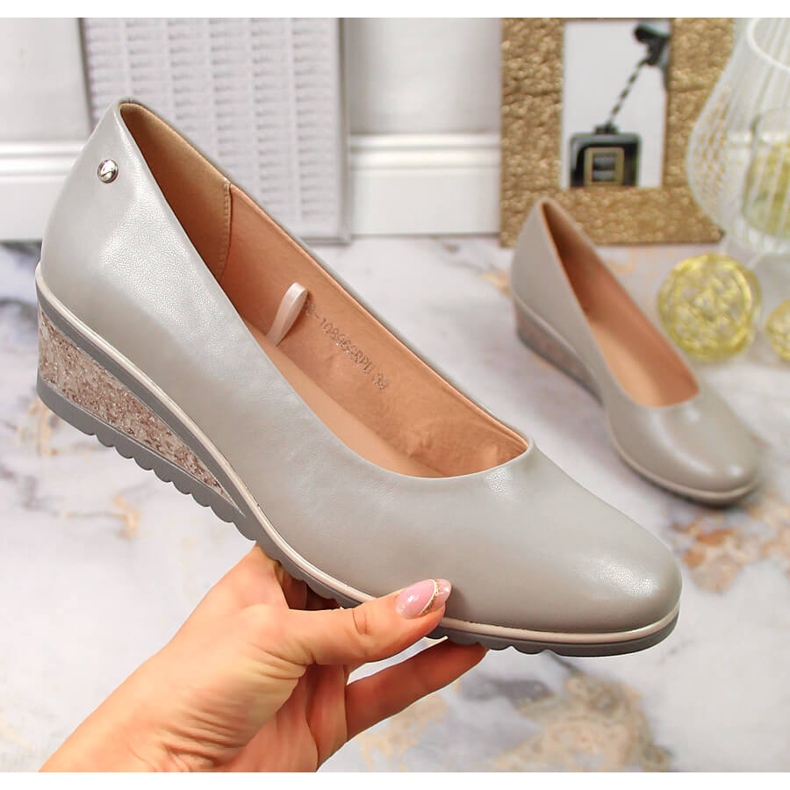 Grå wedge pumps för damer Vinceza 10896 1
