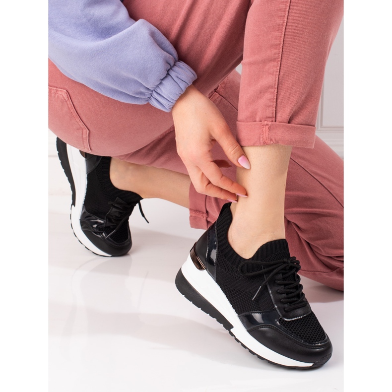 Damsneakers med en flexibel ovandel svart 1