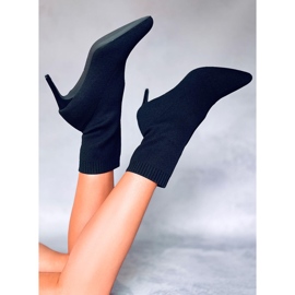 PA1 Donatella Svarta klackstövlar 1