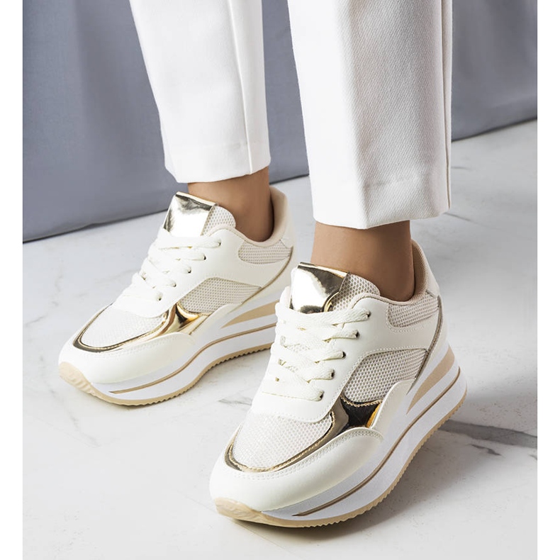 Beige sneakers med tjock sula från Ethel 1