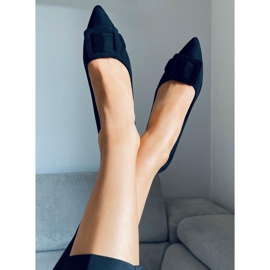 Pumps på Fiona Black stilettklack svart 1