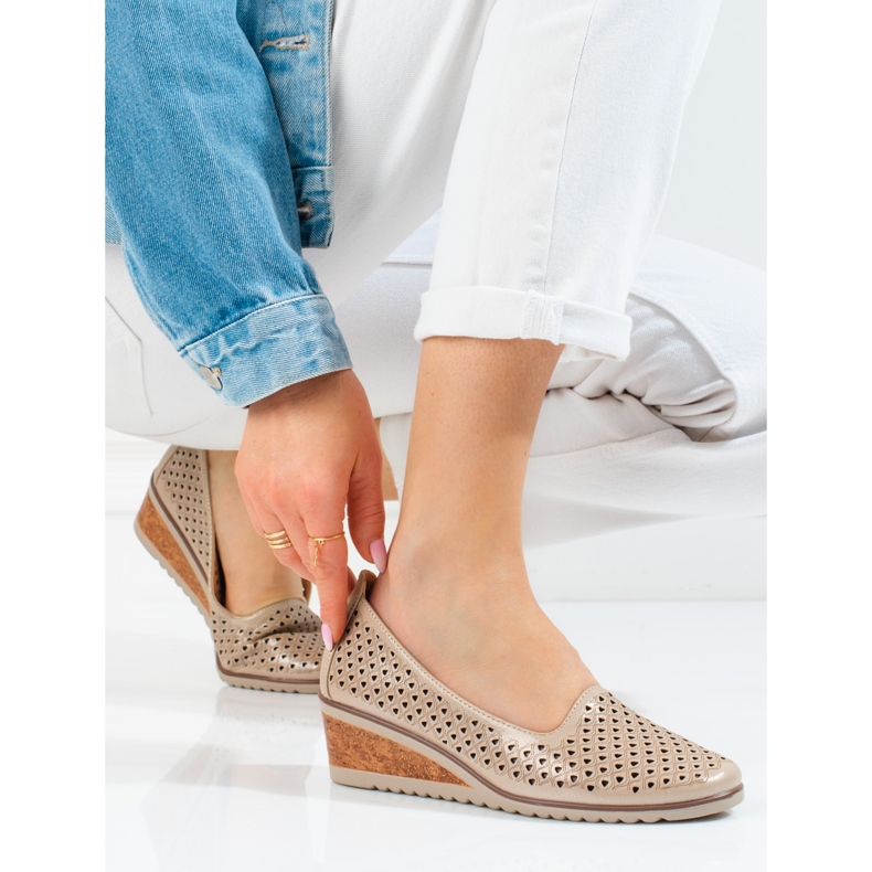 W. Potocki Kvinnors genombrutna pumps Potocki beige 2