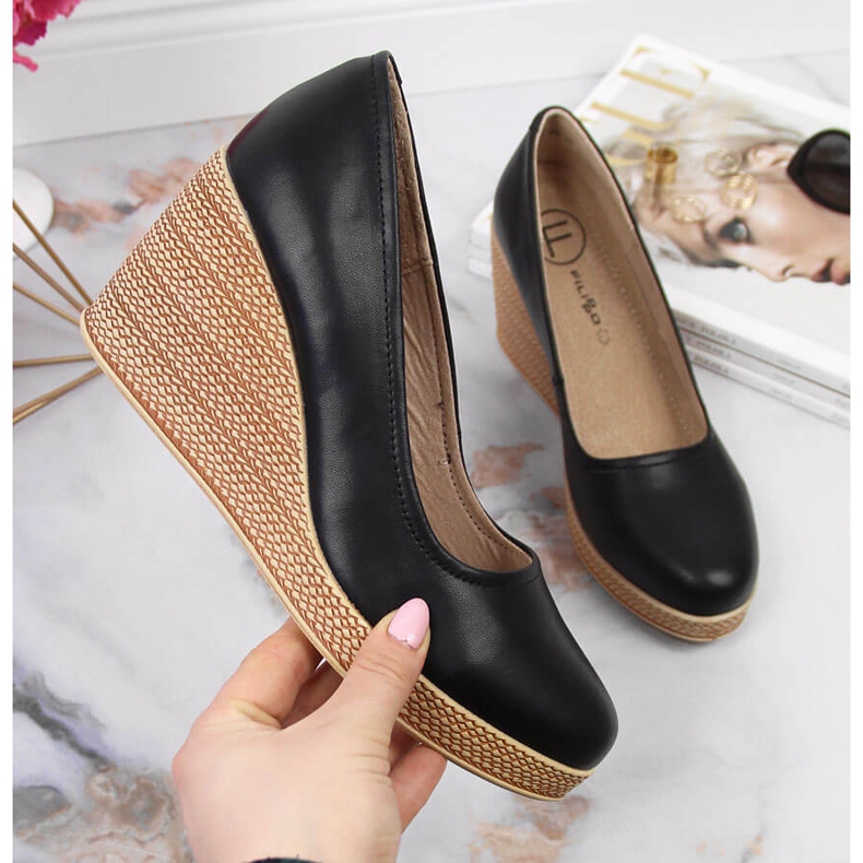 Kilpumpar i svart läder Filippo DP3521 1