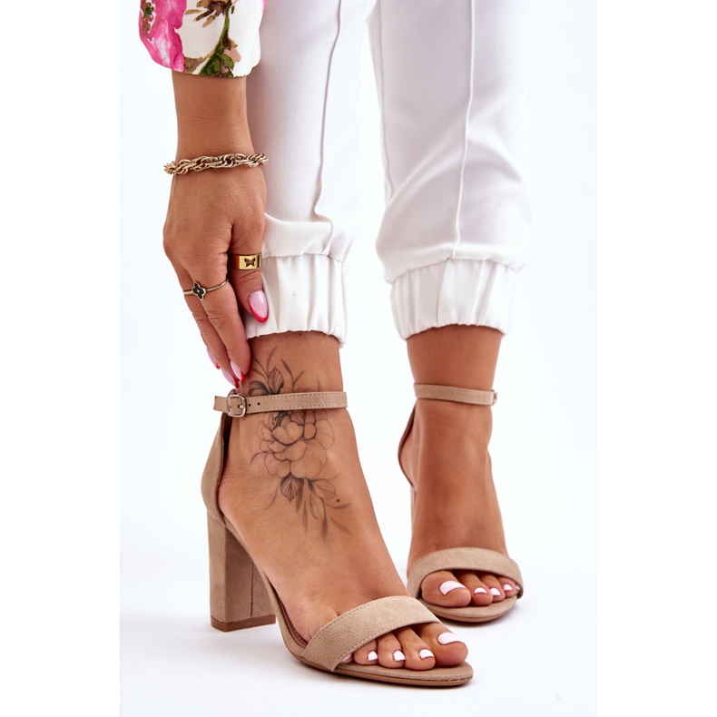 PS1 Klassiska Amina Beige Sandaler med mockaklack brun 1