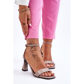 S.Barski Grå Owen sandaler med patentklack 1