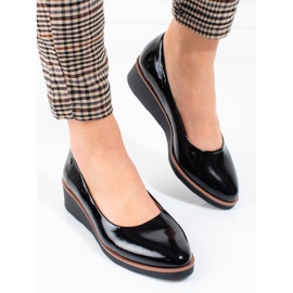 Vincezas svarta wedge pumps för kvinnor 2