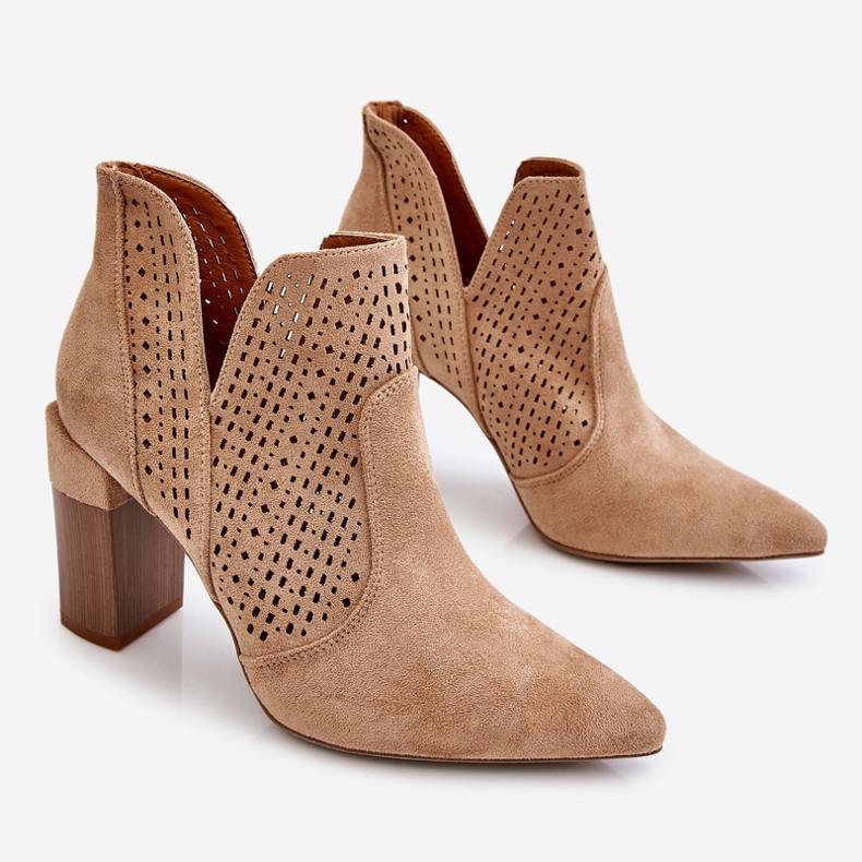 Fashionabla mocka genombrutna stövlar med hög klack Beige Genevi 1