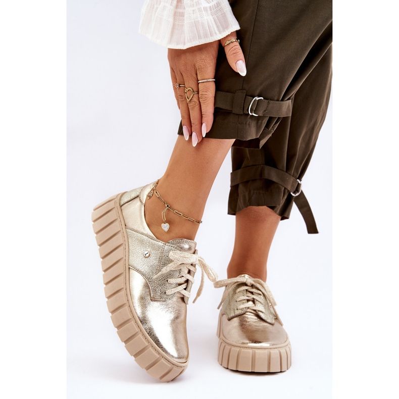 Lemar Läderskor på den gyllene hypnosplattformen 1