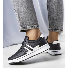 BM Svarta sneakers med vita inlägg från Olympia 1