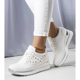 PA1 Vita sneakers med tjock sula från Mely 1