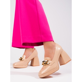 Beige pumps från Vinceza 2