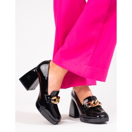 Pumpar på en stabil stolpe Vinceza svart 1